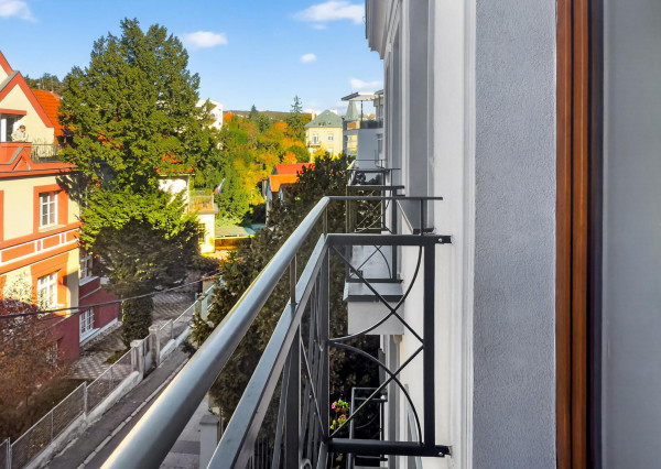 FRANK ZICHER – Prenajímame priestranný 4i byt (157 m2) s terasou v novostavbe na Boženy Nemcovej