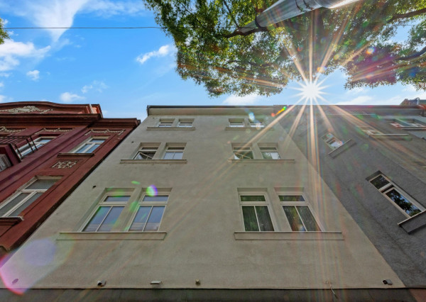 FRANK ZICHER – Predávame 3i byt po kompletnej rekonštruckcii v Starom meste