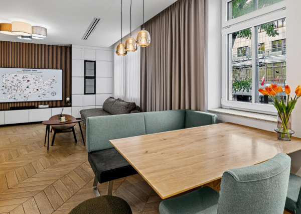 FRANK ZICHER – Predávame 3i byt po kompletnej rekonštruckcii v Starom meste