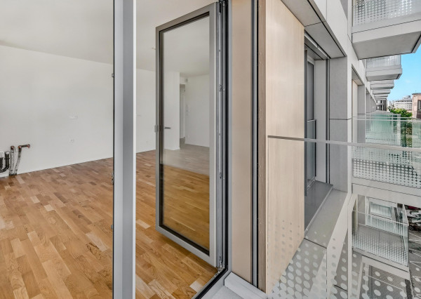 FRANK ZICHER - Predávame 3 izbový apartmán s 2 balkónmi v skolaudovanom projekte METROPOLIS v Downtowne, BA.I.