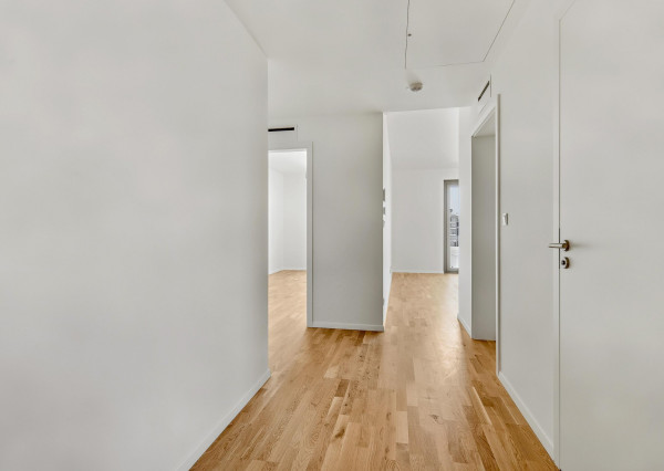 FRANK ZICHER - Predávame 3 izbový apartmán s 2 balkónmi v skolaudovanom projekte METROPOLIS v Downtowne, BA.I.