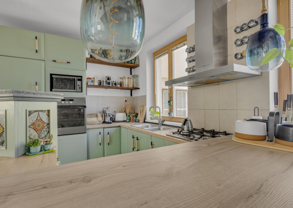 FRANK ZICHER - Prenajímame 2-izb. mezonet na Zochovej ulici s terasou s krásnym výhľadom na mesto