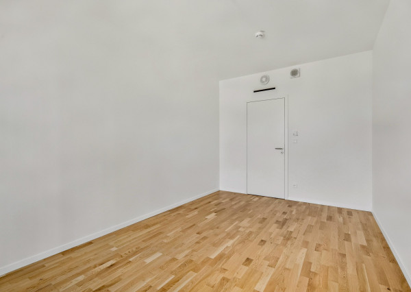 FRANK ZICHER - Predávame 3 izbový apartmán s 2 balkónmi v skolaudovanom projekte METROPOLIS v Downtowne, BA.I.