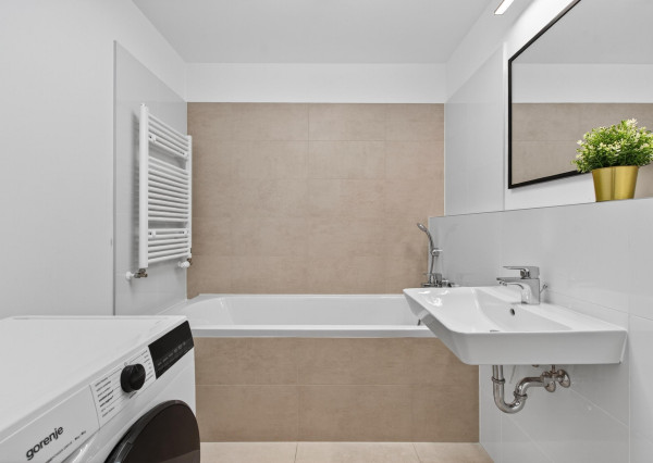 REZERVOVANÉ - Predávame nadštandardný 2. izbový byt v projekte Klingerka na 24. poschodí so západnou orientáciou a výhľadmi na hrad