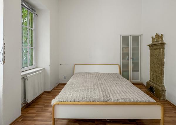 FRANK ZICHER – Predávame 2i byt s podkrovím / for sale: 2-room apartment with an attic and a valid permit