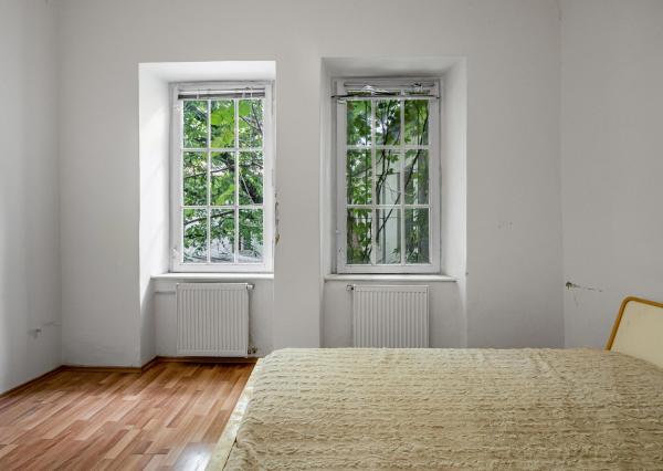 FRANK ZICHER – Predávame 2i byt s podkrovím / for sale: 2-room apartment with an attic and a valid permit