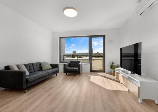 REZERVOVANÉ – Predávame 3 izb. exkluzívny byt v novostavbe so 180-stupňovým výhľadom na Bratislavu