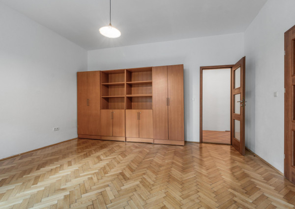 FRANK ZICHER – Predávame priestranný 4-izbový byt v obľúbenej lokalite, Fraňa Kráľa/ Puškinova