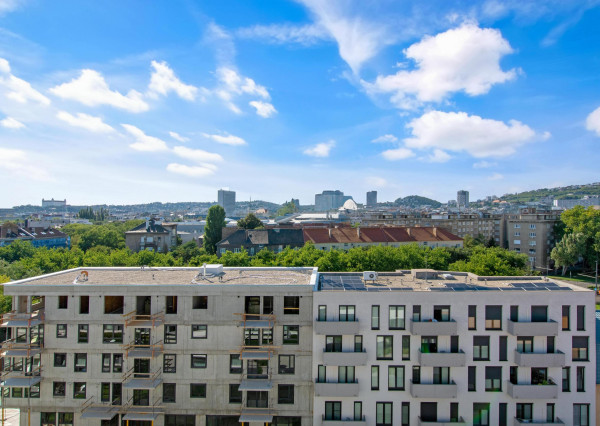 REZERVOVANÉ – Predávame 3 izb. exkluzívny byt v novostavbe so 180-stupňovým výhľadom na Bratislavu