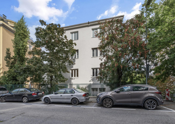 FRANK ZICHER – Predávame priestranný 4-izbový byt v obľúbenej lokalite, Fraňa Kráľa/ Puškinova