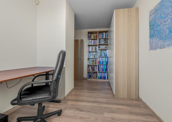 FRANK ZICHER – Predávame veľkometrážny 4.i byt s 2 terasami a výhľadmi na mesto aj Karpaty