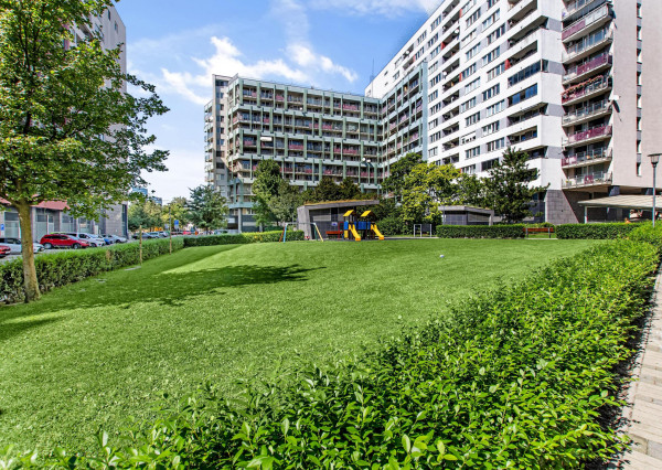 FRANK ZICHER – Predávame veľkometrážny 4.i byt s 2 terasami a výhľadmi na mesto aj Karpaty