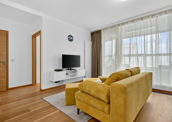 FRANK ZICHER - Predávame útulný 2 izbový byt vo veži II s výhľadom na hrad, projekt PANORAMA CITY