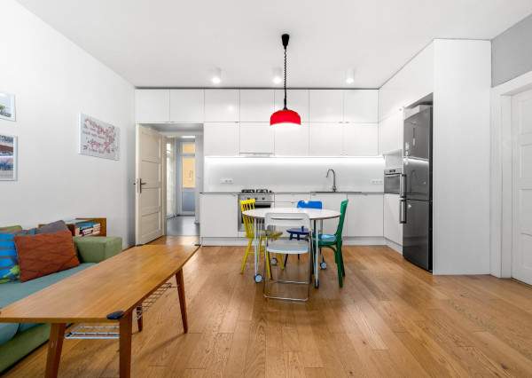 FRANK ZICHER – Predávame priestranný 4-izbový byt v obľúbenej lokalite so zeleným vnútroblokom