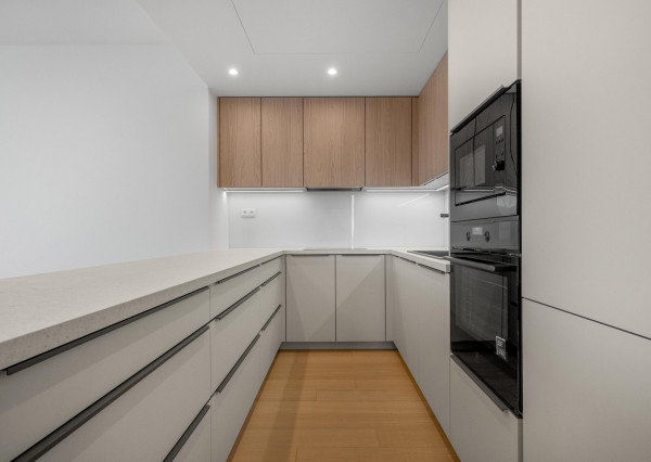 PRENAJATÉ - Prenajímame ešte neobývaný 4i byt na 22 poschodí s pekným výhľadom, SKY PARK RESIDENCE 4