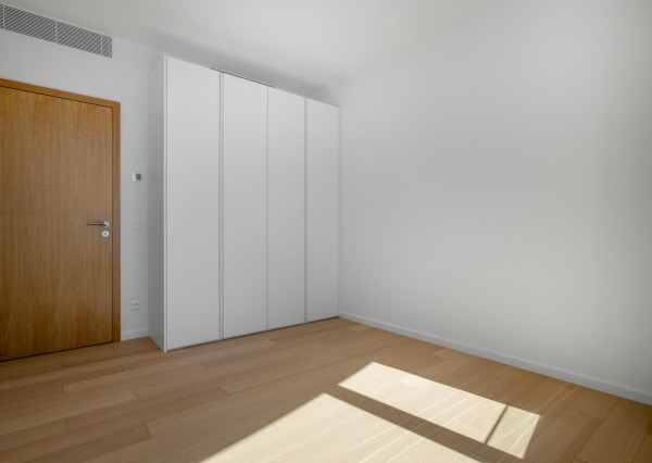 PRENAJATÉ - Prenajímame ešte neobývaný 4i byt na 22 poschodí s pekným výhľadom, SKY PARK RESIDENCE 4