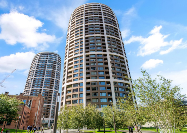 PRENAJATÉ - Prenajímame ešte neobývaný 4i byt na 22 poschodí s pekným výhľadom, SKY PARK RESIDENCE 4