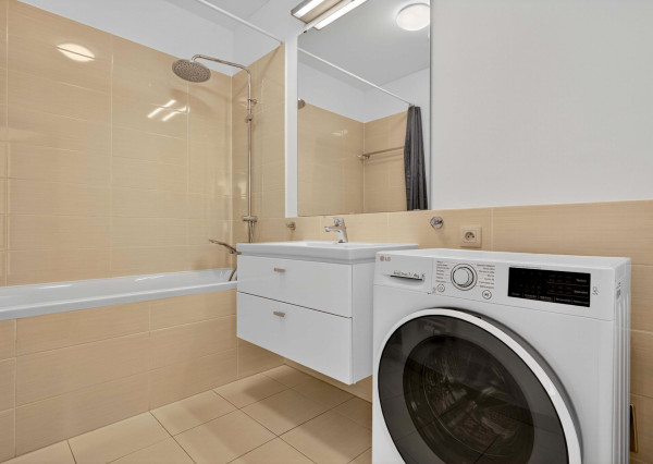 Prenajímame 3i byt s lodžiou a parkovacím státim v projekte PANORAMA CITY