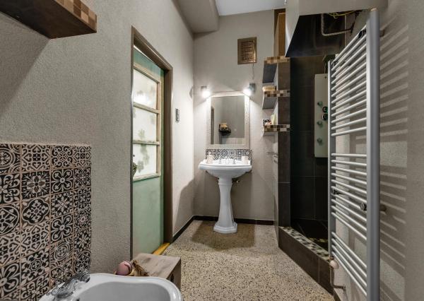 Prenajímame dizajnový, slnečný 2-izbový byt na Námestí Slobody