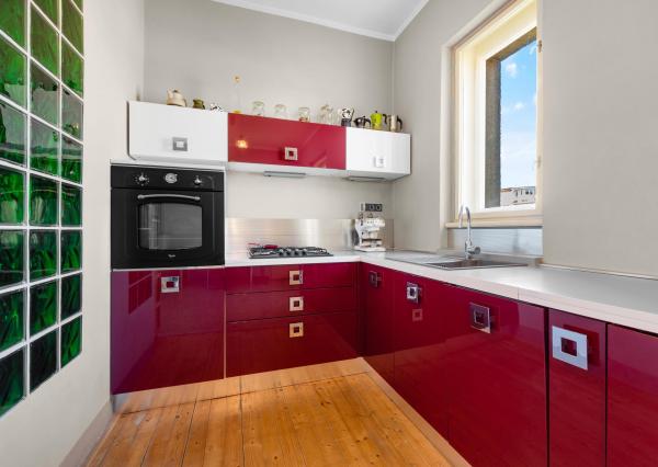 Prenajímame dizajnový, slnečný 2-izbový byt na Námestí Slobody