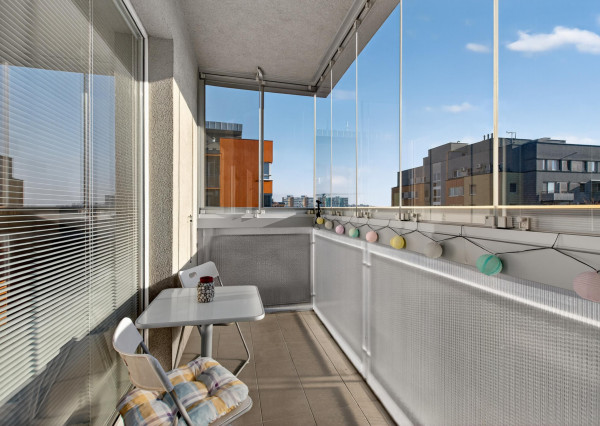 Predávame priestranný 2 izbový byt s garážou (možnosť úpravy na 3.izbový) na Kazanskej ulici