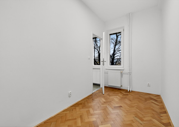 Predávame 2-izbový byt v tichej časti Ružinova – Súmračná