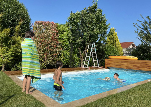 Predávame moderný  bungalov s bazénom v Rusovciach