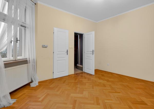 Prenajímame veľkometrážny byt pri Horskom parku