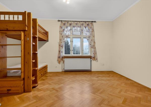 Prenajímame veľkometrážny byt pri Horskom parku