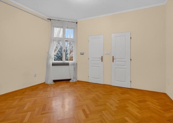 Prenajímame veľkometrážny byt pri Horskom parku