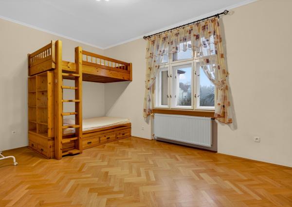 Prenajímame veľkometrážny byt pri Horskom parku