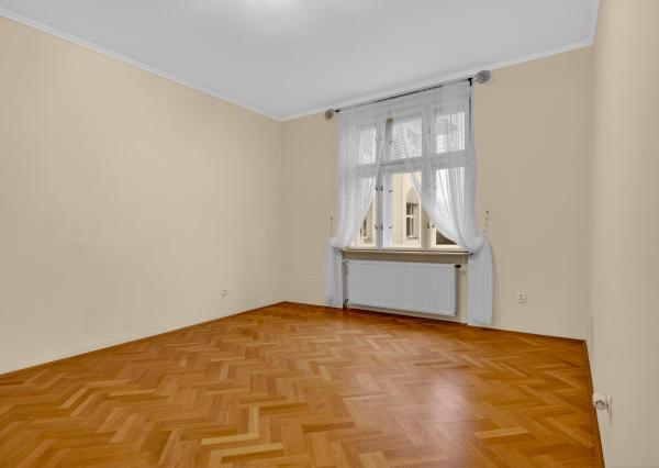 Prenajímame veľkometrážny byt pri Horskom parku