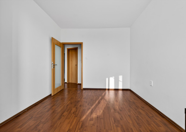 Predávame priestranný 3-izbový byt v atraktívnej lokalite pri Horskom parku