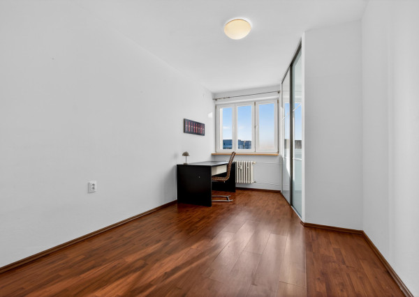 Predávame priestranný 3-izbový byt v atraktívnej lokalite pri Horskom parku