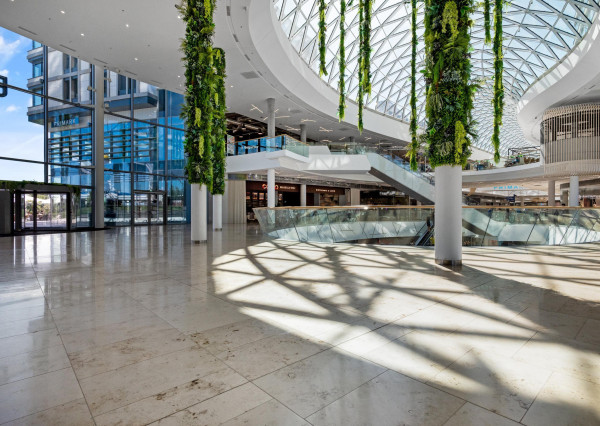 Prenajímame moderný 2i byt s výhľadom na Dunaj - EUROVEA TOWERS