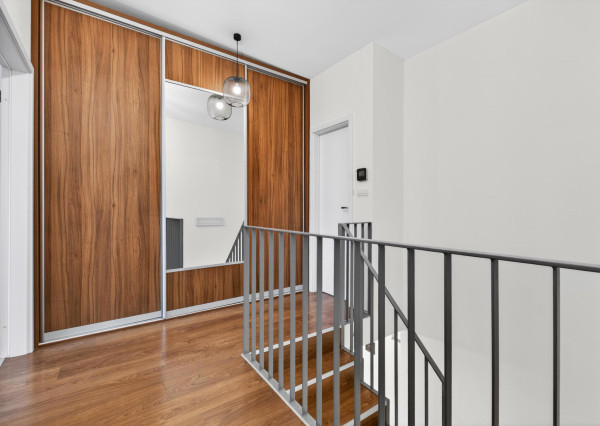 Predávame slnečný 3-izbový mezonet s výhľadom na Kramároch