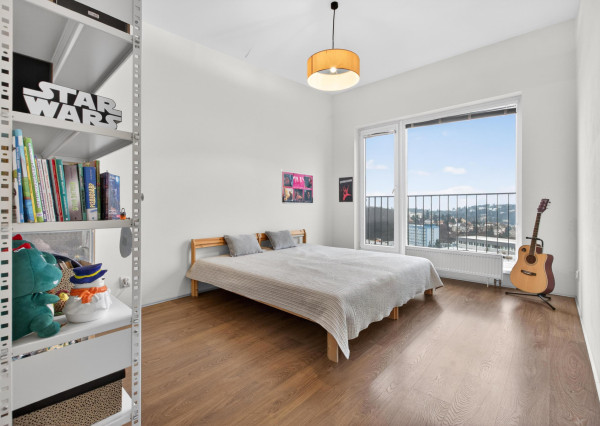 Predávame slnečný 3-izbový mezonet s výhľadom na Kramároch