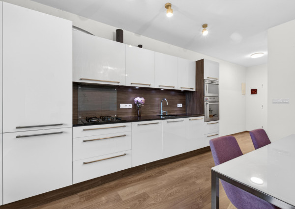 Predávame slnečný 3-izbový mezonet s výhľadom na Kramároch