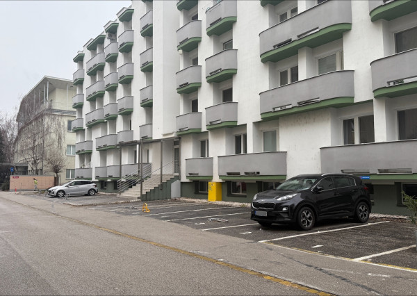 Predávame vonkajšie parkovacie státie na Ondavskej ulici - Ružinov