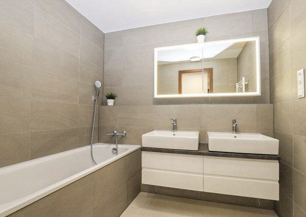 Prenajímame dizajnový a priestranný 3i byt v obľúbenom projekte SKY PARK