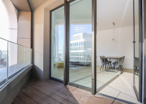 Prenajímame dizajnový a priestranný 3i byt v obľúbenom projekte SKY PARK