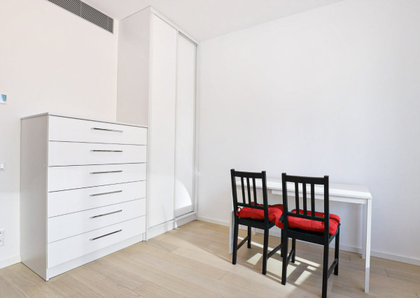 Prenajímame dizajnový a priestranný 3i byt v obľúbenom projekte SKY PARK