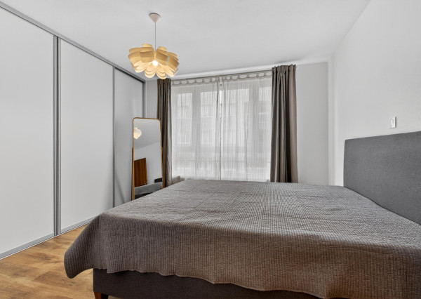 Predávame 3. izbový byt s parkovacím státím v projekte NOBELOVA