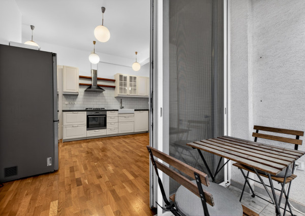 Predávame rekonštruovaný 3-izbový byt s lodžiou v obľúbenej lokalite Starého mesta, Belopotockého ul.