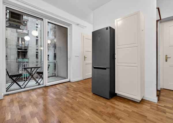 Predávame rekonštruovaný 3-izbový byt s lodžiou v obľúbenej lokalite Starého mesta, Belopotockého ul.