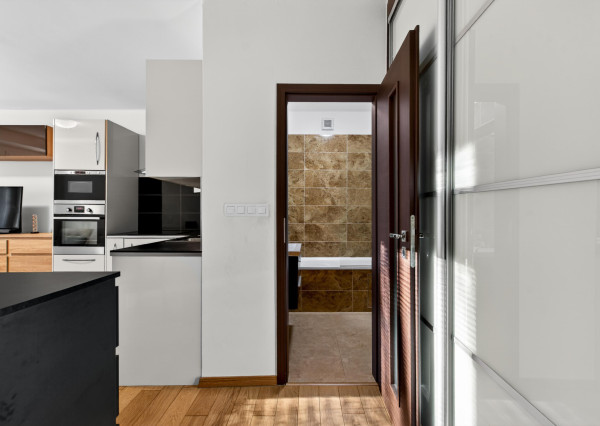 Predávame 2-izbový byt v centre Starého Mesta - Lazaretská ulica