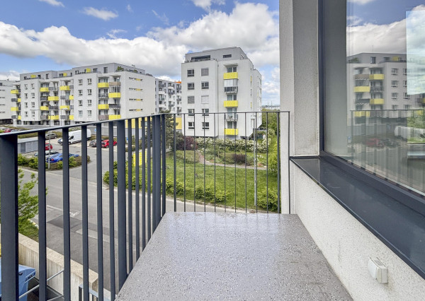 Prenajímame 3-izbový byt na ulici Pri Hrubej lúke s parkovacím miestom v garáži, domáci miláčikovia sú vítaní