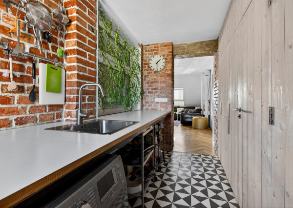 Predávame jedinečný 2-izbový mezonet na Žilinskej ulici pri Slovenskom rozhlase