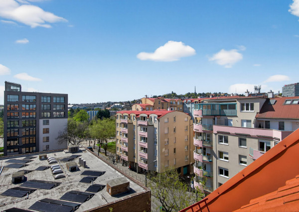 Predávame jedinečný 2-izbový mezonet na Žilinskej ulici pri Slovenskom rozhlase