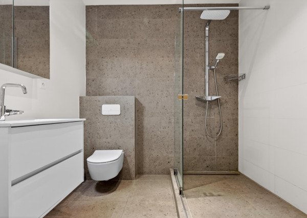 Prenajímame 3-izbový byt v srdci Starého Mesta - Dunajská ulica